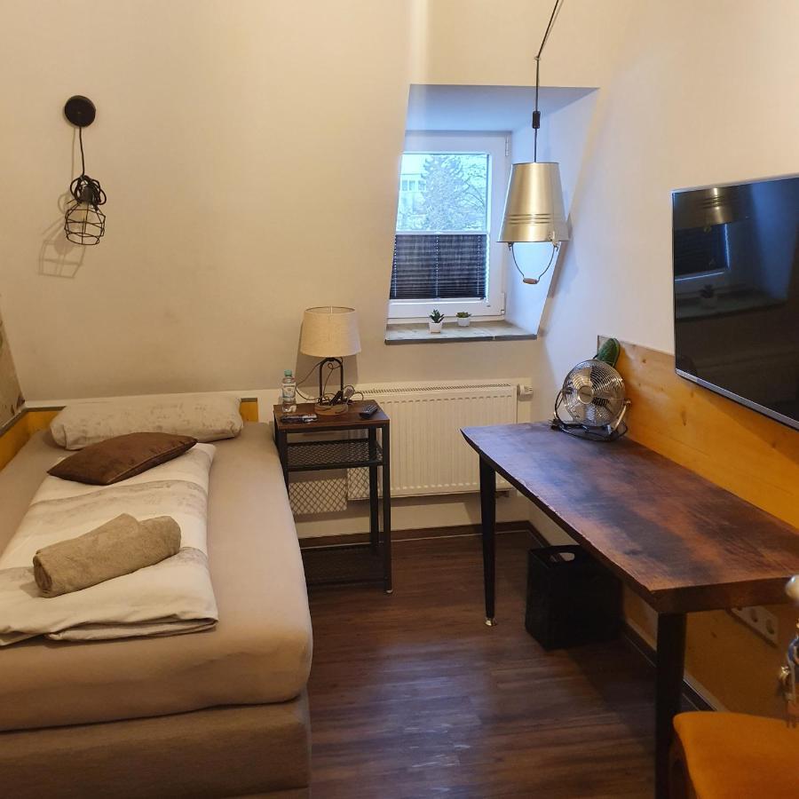 Victory Guesthouse - Handwerker Pension 빌레펠트 외부 사진