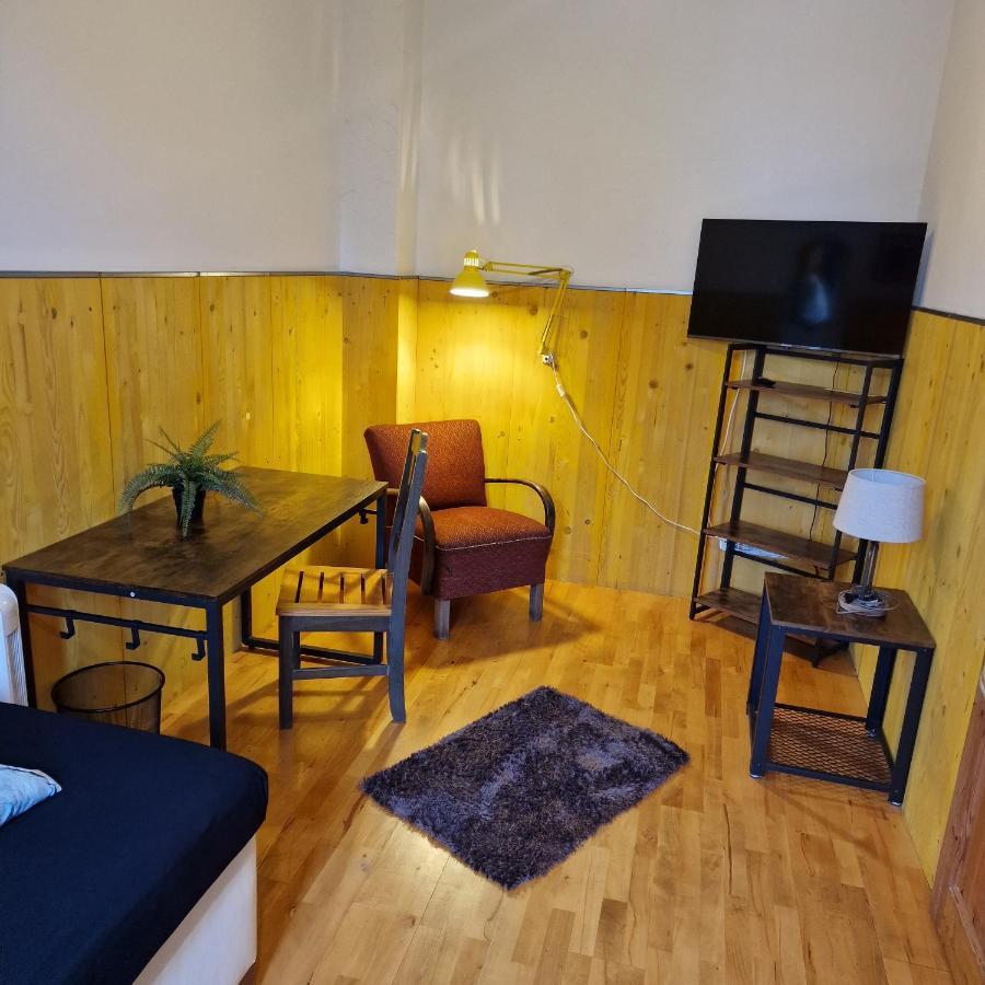 Victory Guesthouse - Handwerker Pension 빌레펠트 외부 사진